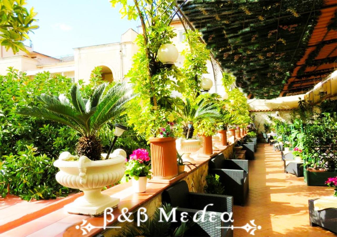 نابولي Bed & Breakfast Medea المظهر الخارجي الصورة
