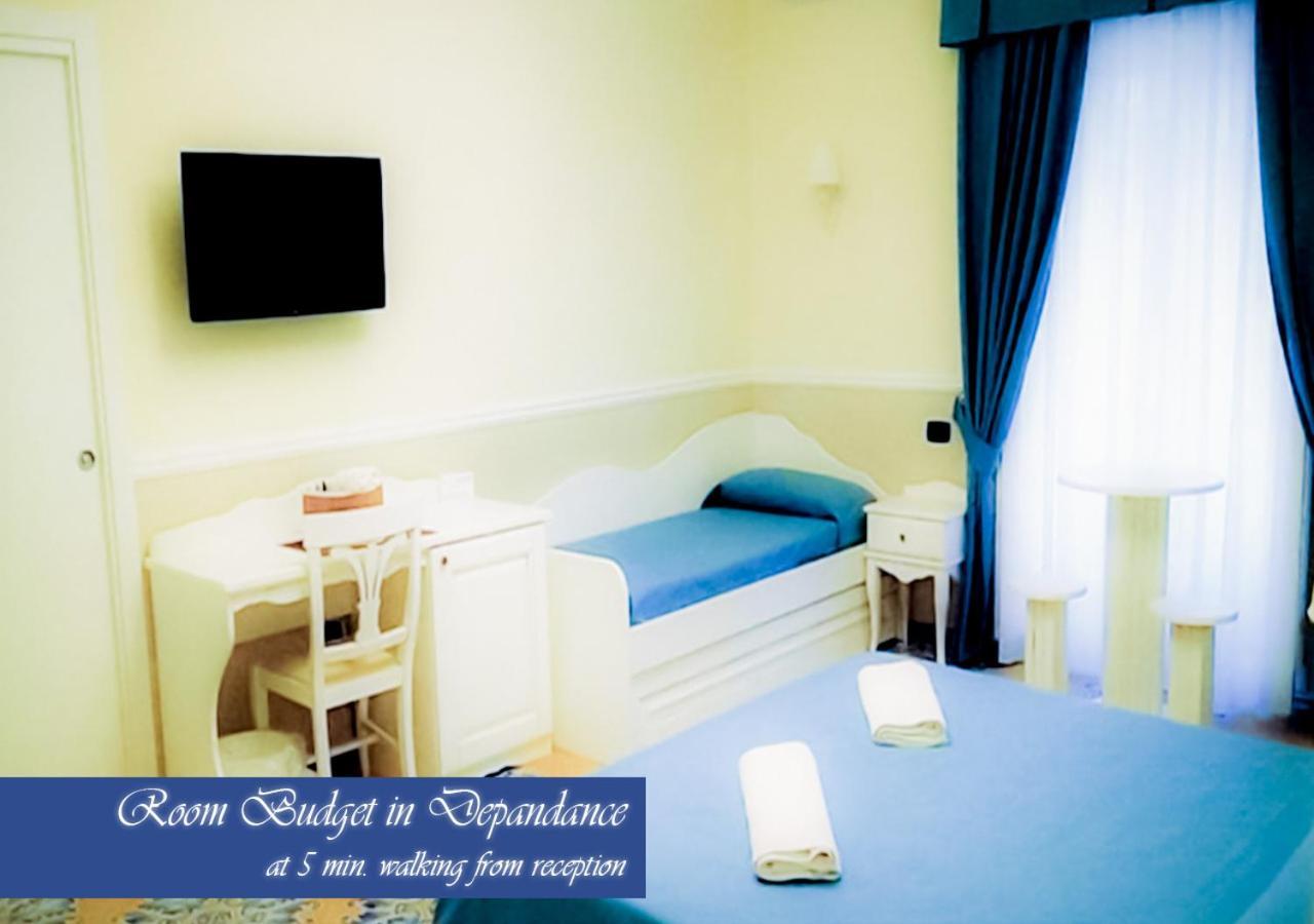 نابولي Bed & Breakfast Medea المظهر الخارجي الصورة