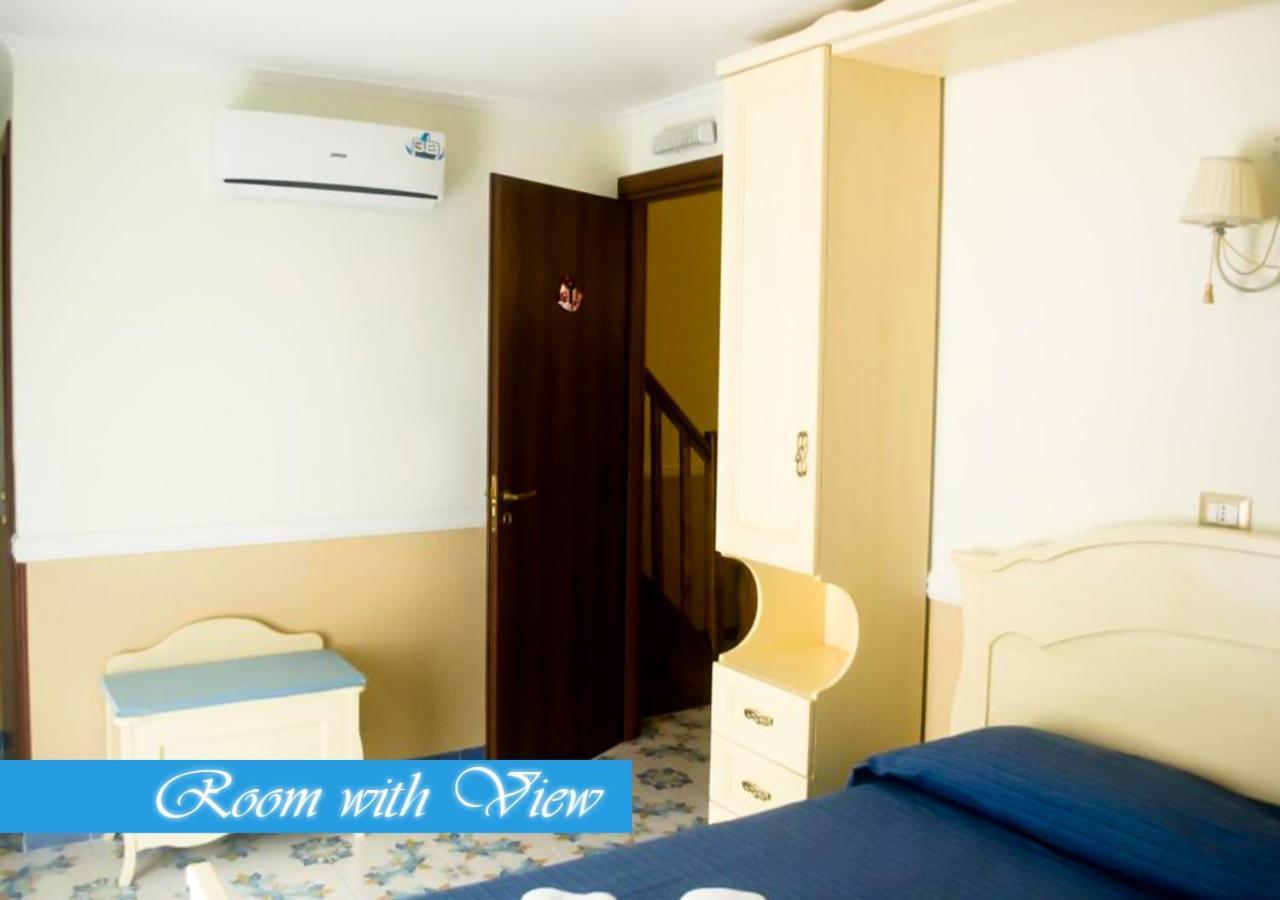 نابولي Bed & Breakfast Medea المظهر الخارجي الصورة