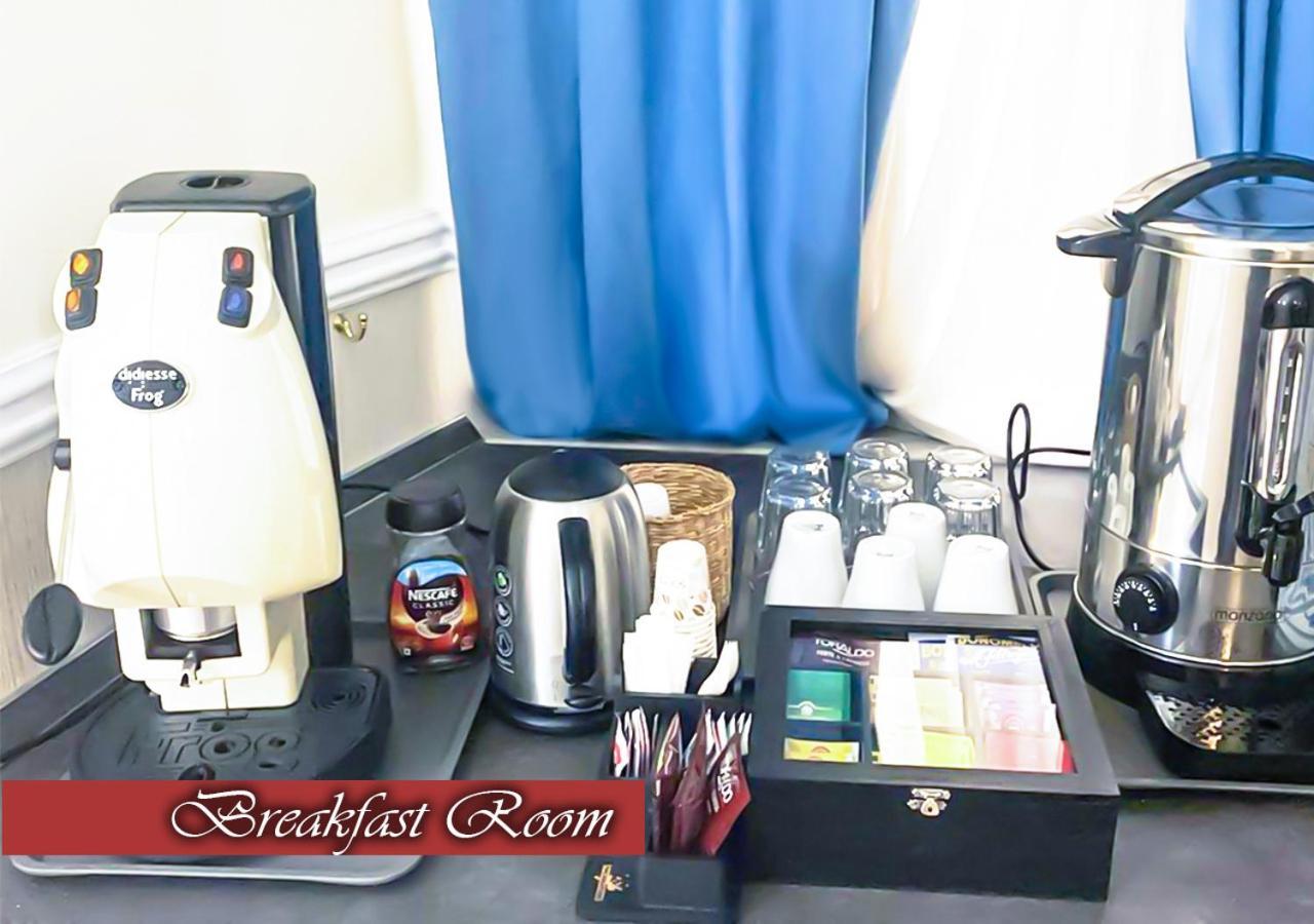 نابولي Bed & Breakfast Medea المظهر الخارجي الصورة
