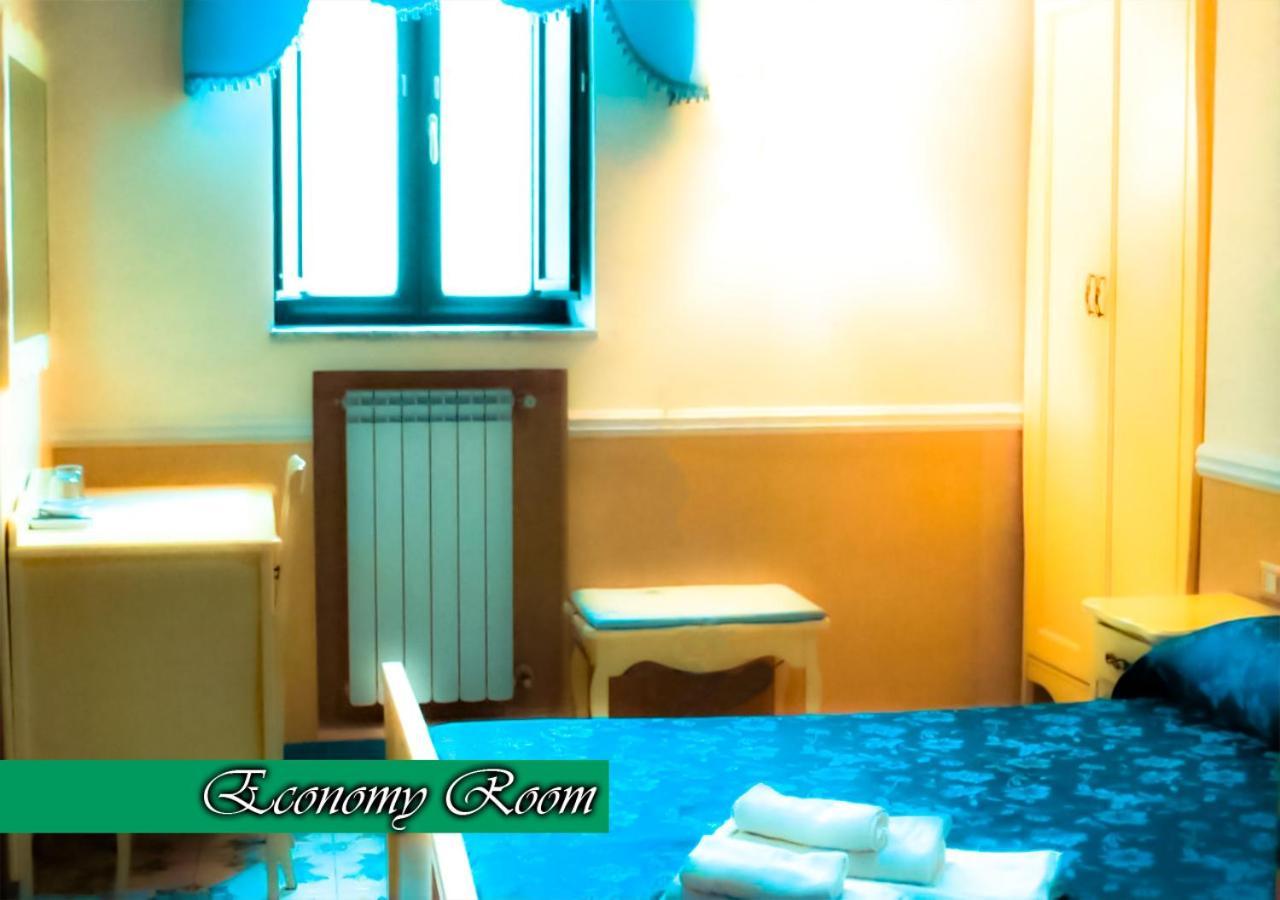 نابولي Bed & Breakfast Medea المظهر الخارجي الصورة