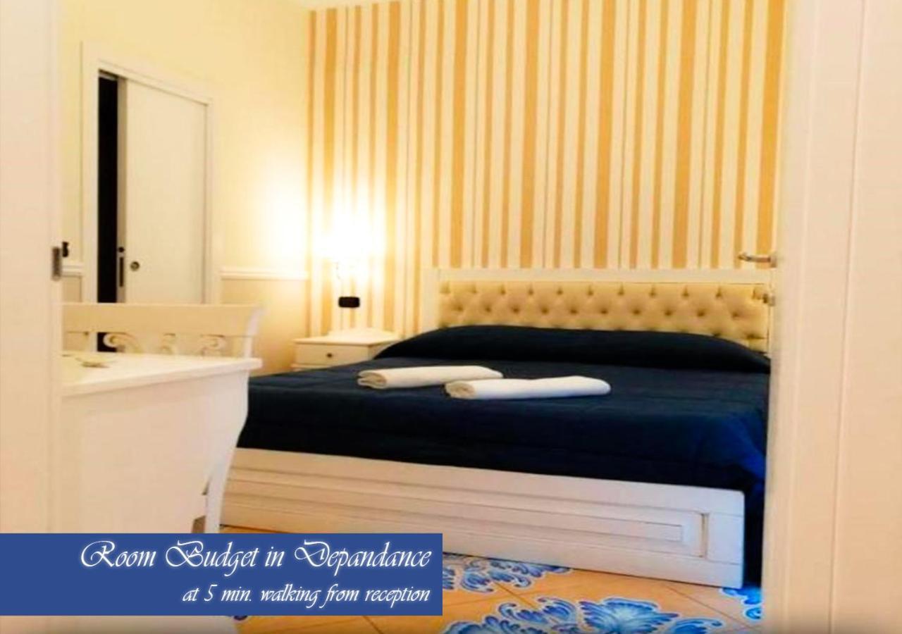 نابولي Bed & Breakfast Medea المظهر الخارجي الصورة